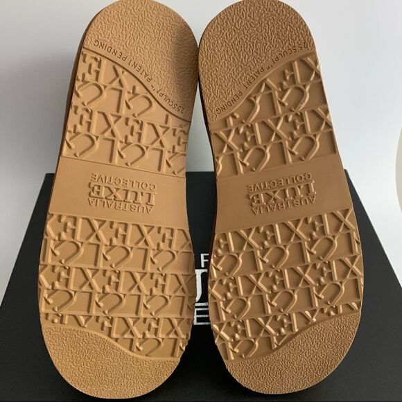 Australia Luxe Boot - Picture 7 of 8